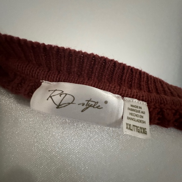 RD Style Josslyn V Neck Sweater - Picture 8 of 10